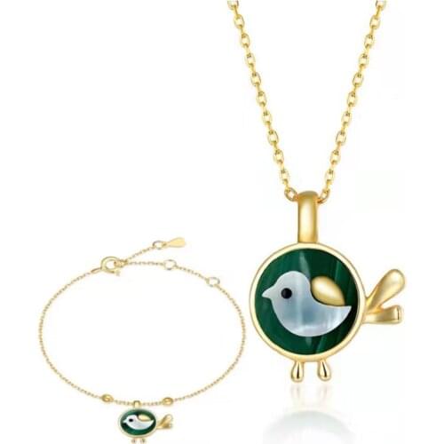 2021 Fresh Hot Seller With Green Bird Stone Gift Necklace And Hand Catenary Jewelry Set