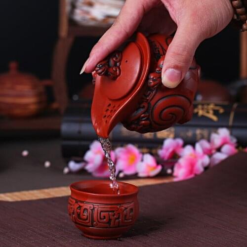 Lucky Pixiu Hand Holding Pot Filter Bubble Teapot A Pot and a Cup Black Red Purple Sand Tea Set Retro Teaware Travel Set