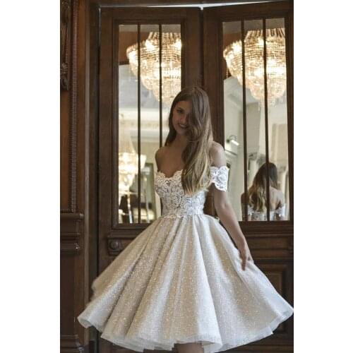 Shiny Short Wedding Dress Elegant Lace Appliqued Bridal Gowns Princess Party Off the Shoulder Beach Glitter Robe De Mariee 2021