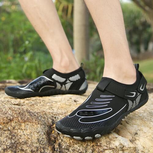 Quick-Drying Swimming Water Sport Shoes Men Barefoot Shoes Summer Sandals Outdoor Beach Sneakers Five Finger Shoes Aqua Upstream