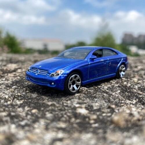 1:65 Exquisite Simulation Mercedes-Benz CLS500 Alloy Diecast Toy Model Car Kid Gifts Collection Ornaments