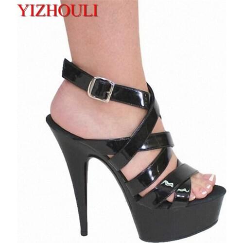 The new 2016 nightclub fashion high heels fine black patent leather sandals to dance in the even