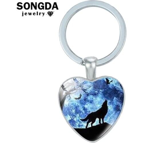 SONGDA Trendy Wolf and Moon Heart Pendant Key Chain Transparent Glass Cabochon Metal Keychain Wild Animal Keyring Men Women Gift