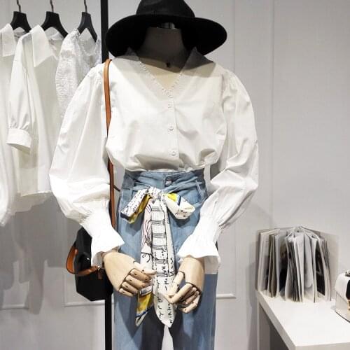 White Women Shirts Summer New 2021 Flare Lantern Sleeved Solid V-Neck Loose Elegant Office Lady Outwear Coats Tops