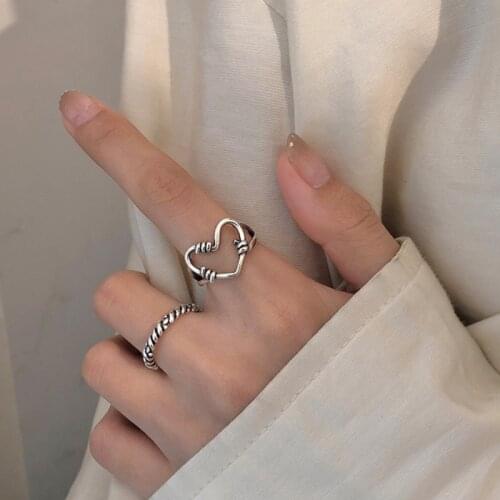 New Ancient Silver Color Hollowed-out Heart Shape Open Ring Simple Design Fashion Love Gothic Jewelry for Women Girl Gifts