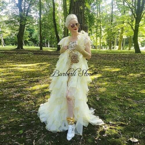 High Street Light Yellow Ruffles Tiered Tulle Long Jacket For Women Trendy Sleeveless Draped Mesh Women Outfit Summer Vestidos