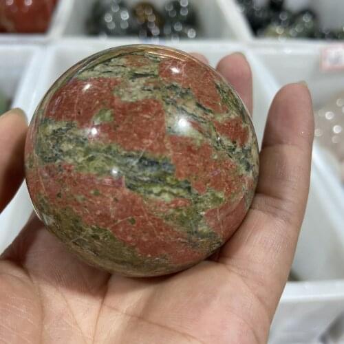 1pcs Natural flowers green treasure green treasure ball quality crystal stone purify degaussing stone gift home decoration