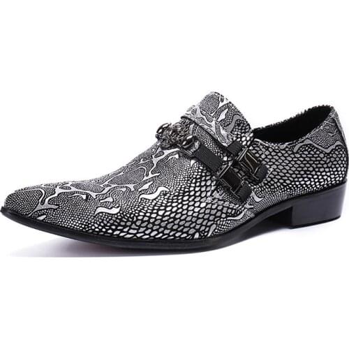 New Crocodile Pattern Fashion Pointed Toe Leather Shoes Trend Casual Mens Leather Shoes Workplace Personality Peas Shoes