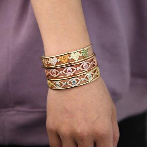Fashion bling eye heart shape bangle bracelet with gold color plated women wedding bangle bracelet for women lady mother gift