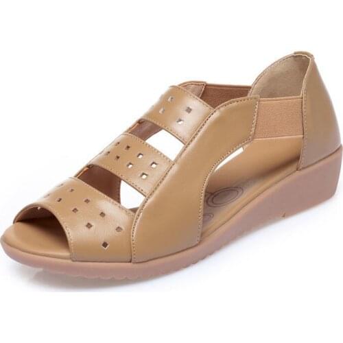 Women Clogs Jelly Sandals Home Non-slip 2021 Summer Hole Shoes Female Flat Slippers Plastic Girls Cool Hollow Garden Shoes