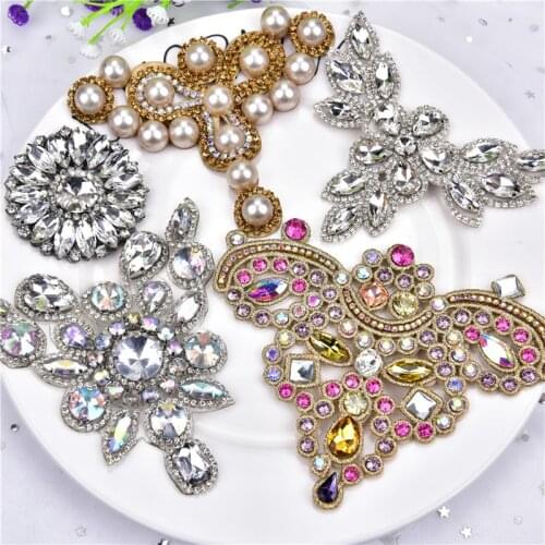 2Pcs/Lot Mix Crystal Rhinestone Applique Flatback Sew On Diamond Pearl Patches For Wedding Dress Decoration Belt Shoes Clothing