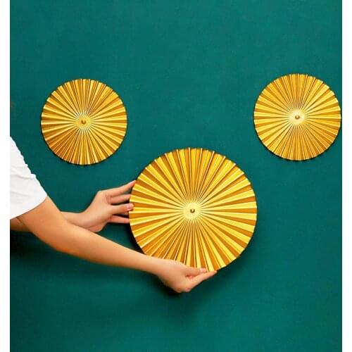 Pendant Fan-shaped Design Wall-mounted Ornament Wrought Iron Wall Hangings Decor for Living Room