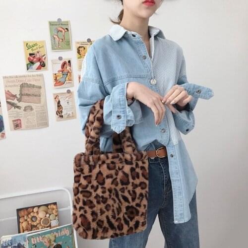 Luxury Womens Plush Small Handbags Leopard Pattern Faux Fur Ladies Clutch Purse Winter Fashion Girls Student Furry Tote Bags