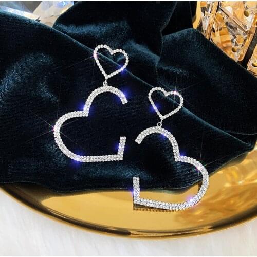 New Fashion Crystal Filled Enamel Red Heart Charm Gold Hoop Earrings For Women Ladys Chic Bohemian Heart Hoop Earring