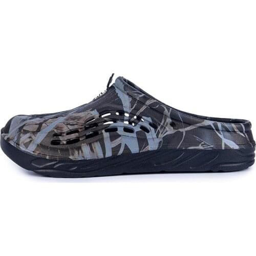 2021 Summer New Flat Comfortable Thick Bottom Hole Shoes Men Fashion Slippers Male Outdoor Chic Slip on Sandy Beach Men Sandals