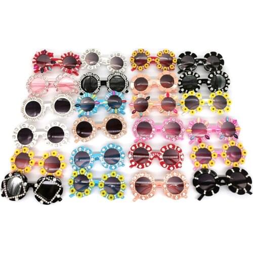 Gorgeous Round Kids Sunglasses Colorful Diamond Children Sun Glasses Fashion Crystal Small Baby Eyewear Flower Design Shades