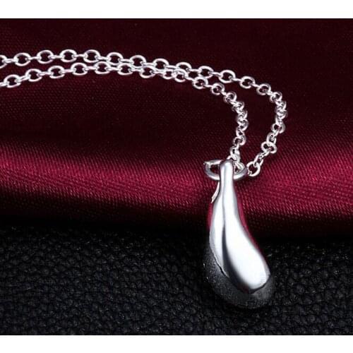 Special wholesale foreign trade selling fashion trend Korean jewelry silver fine exquisite small water droplets necklace