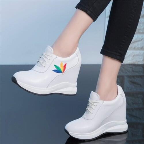 2020 Fashion Sneakers Women Genuine Leather Wedges High Heel Vulcanized Shoes Female Lace Up Round Toe Ankle Boots Casual Shoes