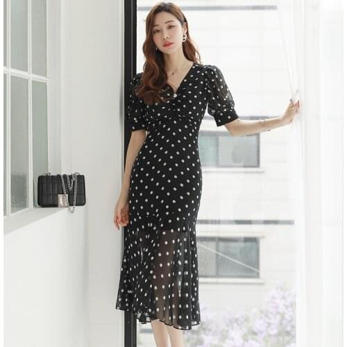 2020 Brand New Women Elegant Dress V-neck Puff Sleeve Polka Dot Ruffled Mermaid Dress Slim Black Midi Dress Vestidos De Fiesta