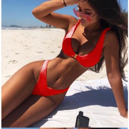 Bathing Suits Women 2020 European And American Style Solid Color Gold Lock Bikini Split Swimsuit V Waist Sexy Swimwear Women