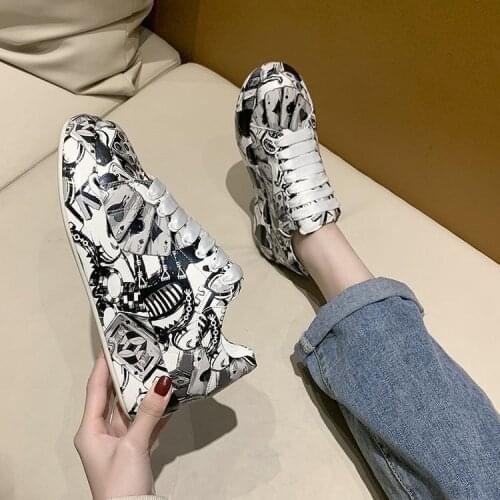 2021 Spring New Products Womens Shoes Fashion Sneakers Casual Graffiti Canvas