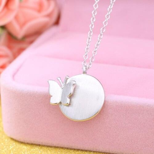 Elegant and Lovely White Butterfly Pendant Necklace Fashion Womens Simple Pendant Necklace Bridal Wedding Jewelry Gifts