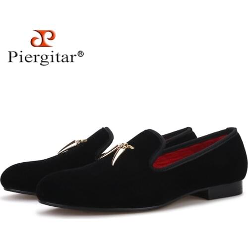 Piergitar New Gold metal Shark Tooth designs Men Velvet shoes wedding and party mens loafers men smoking slippers plus size