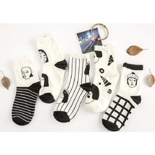 2021 Black White Color Womens Cartoon Socks 1 Pair Womens Cotton Cusual Cute Kawaii Socks EU 35-43 Size Drop Shipping Socks
