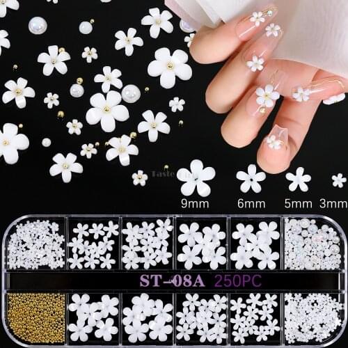 12Grids/Box Mix White Gold Pearl Multi-szies Five-Petal White Flowers Arylic Nail Art Rhinestone Decorations Manicure DIY Tips
