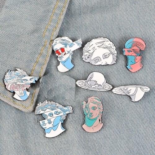Interesting Art Sculpture Pins Split Face Hidden Face Brooches Badges Bag Enamel pins Gifts For Friends Jewelry wholesale