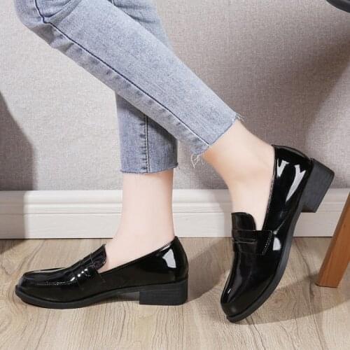 2021 New Spring Woman Loafers Shoes Round Toes British style Solid PU Plus Size Shallow Non Slip Lightweight Comfortable