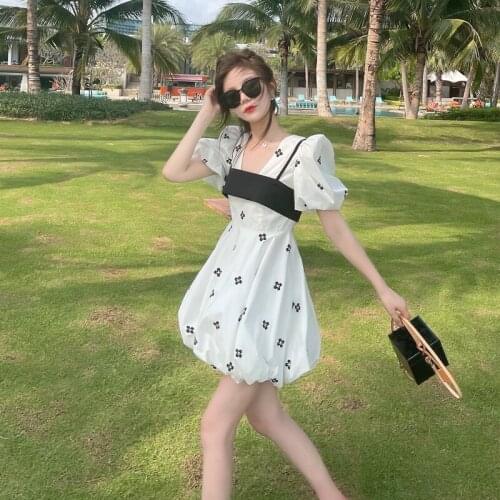 Black White Deep V Neck Puff Sleeve Summer Dress 2021 Fashion Ball Gown Ruched Short Sleeve Tunic Mini Designer Dress