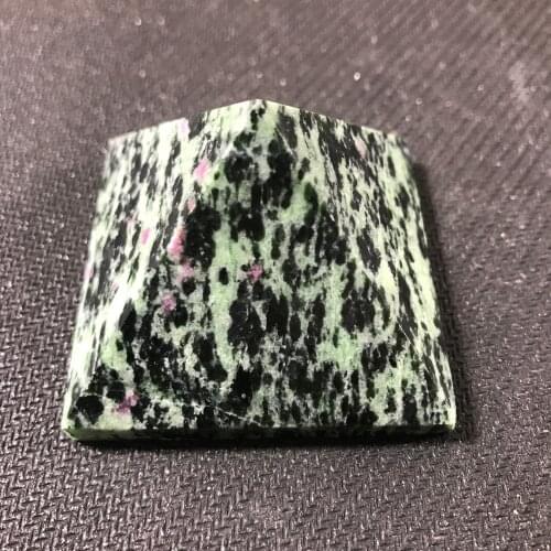 About 50mm natural red ruby Crystal gemstone pyramid meditation reiki healing crystal stone for home decoration wholesale