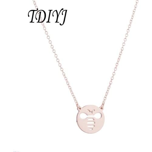 TDIYJ Stainless Steel Hollow Bee Necklace for Women Kids 45cm Chain Circular Necklaces & Pendants Lovely Jewelry Gift