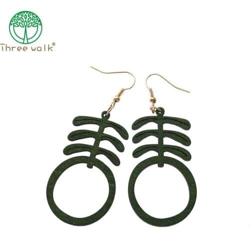 Wholesale Bohemia Monstera Dangle Drop Earrings Tropical Plant Wood Summer Beach Jewelry Party Gifts for Women Girls