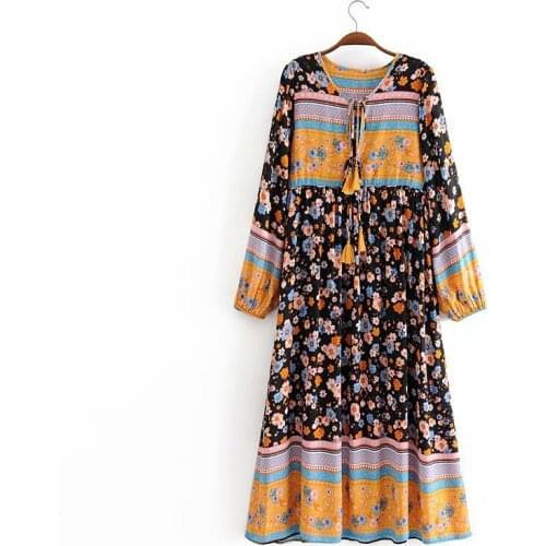 Europe and the United States wholesale 2020 summer cotton beach resort positioning flower tassel long-sleeved dress