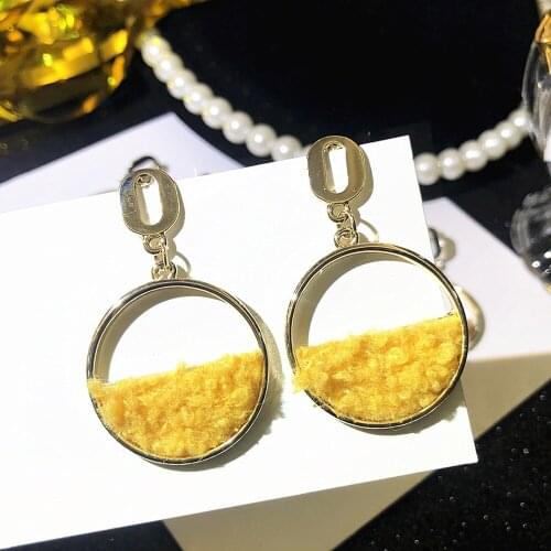 Han Edition Stud Earrings Fashion New Style Wool Rolls Plush Earrings Women Exquisite Valentines Day Gifts Sell Like Hot Cakes