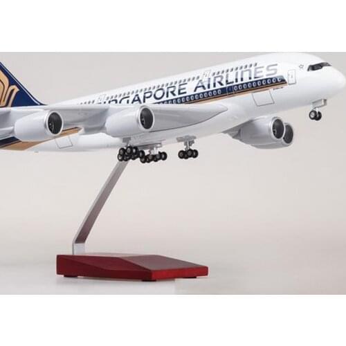 1:160 Scale 45CM Airplane Model Airbus Singapore Airline A380 Model With Light Wheels Resin Plastic Plane For Collection Gift