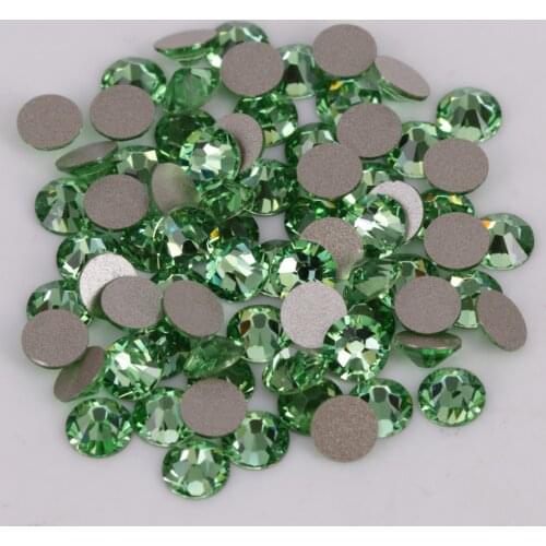 Good Quality ss3-ss34 Peridot Flat Back Nail Art Glue On Rhinestones / Non Hotfix Crystals