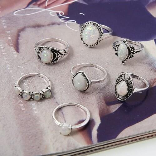 New Fashion Retro Alloy Acrylic Circle 7 Pieces Set Ring For Women Bohemia Exaggerated Metal Statement 2021 Jewelry Wholesale