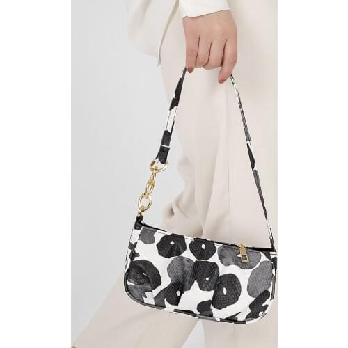 Popular Simple Female Daily Bag Underarm Bags for Women PU Leather Small Handbag Female Casual Zipper Purse Tote