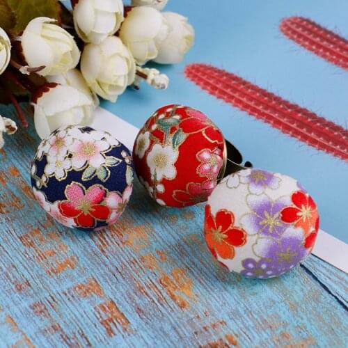 Random Color 1pc Finger Ring Sewing Needle Pin Cushion Holder Sewing Kit Pincushions Needlework DIY Craft Sewing Tools