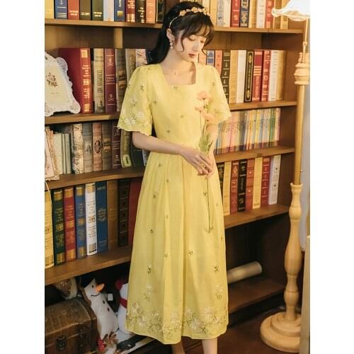 2021 Summer New Womens Fairy Temperament Was Thin Mid-length Dress Literary Mori Style Square Collar Embroidered Yellow Dress