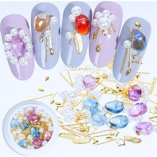 1Pot Mix Crystal Petal Jewel Pearls Gold Metal Feather Twist Bar Arylic Nail Art Rhinestone Gems Decorations Manicure DIY Tips