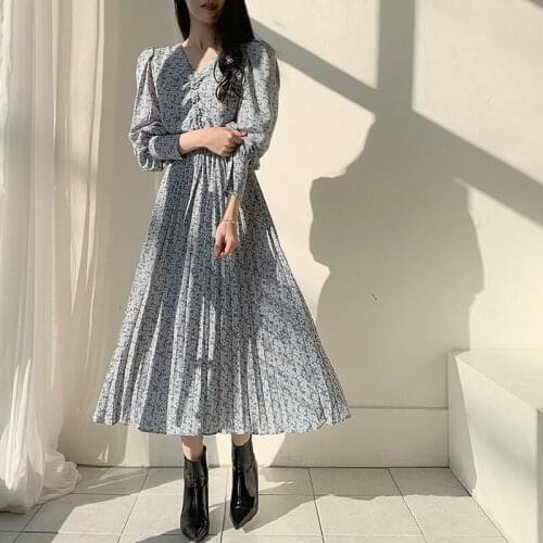 2020 Fashion Chiffon Autumn Women Korean Chic Lantern Sleeve V-neck Chiffon Floral Dress Elegant Pleated Mid-calf Dress Female