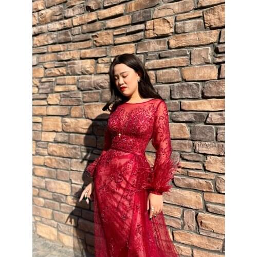 Red Luxury Long Sleeve Feather Gowns Fashion Ladies Partydress With Diamond Evening Dresses For Women Wedding Party Graduation