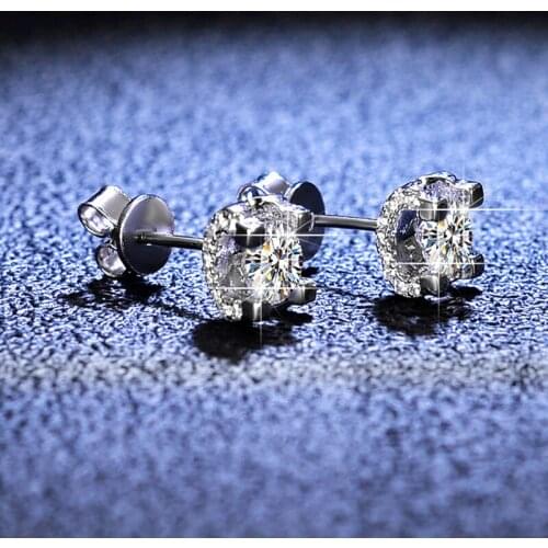 Silver Excellent Cut Diamond Test Passed Total 1 Carat D Color High Clarity Moissanite Cow Head Stud Earrings Silver 925 Jewelry