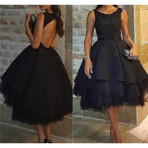Short Black Evening Dress Popular Scoop Neck Backless Cocktail Party Prom and Homecoming Gown