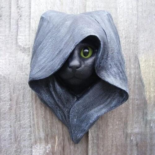 Wall Decor Hat Cat Shaped Figurine Resin Ornament Decorative Artware for Garden Backyard, Gray/Red/Purple