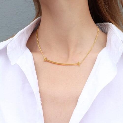 Fashion Young Womens Chocker Long Simple Smile Smiley Face Pendant Necklaces Female Clavicle Necklace Titanium Steel Jewelry